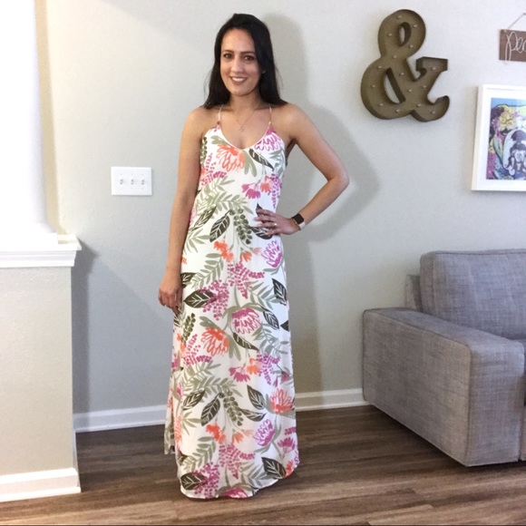 Old Navy Dresses & Skirts - Maxi Dress